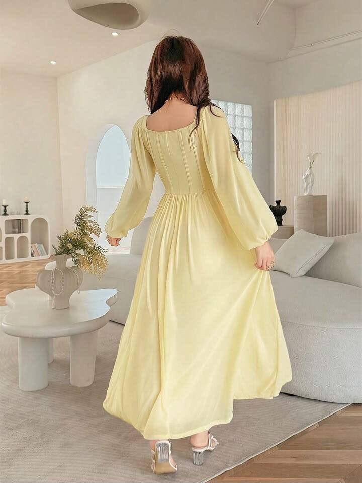 Queen Charm Dress