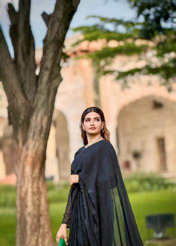 Siyah-e-nazakat saree